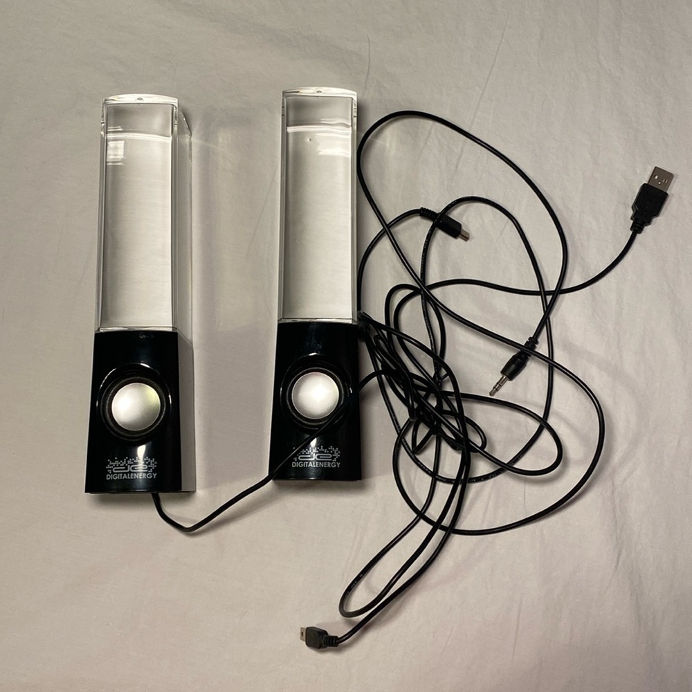 Digital Energy Novelty Desktop Dancing Water Speakers Multicolor 3.5mm Aux EUC